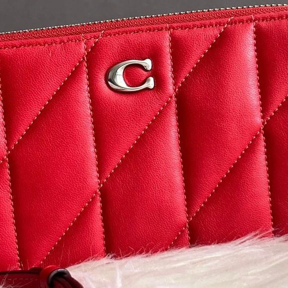 CM531 - Coach Kira Crossbody with Pillow Quilting - Picture 3 of 14